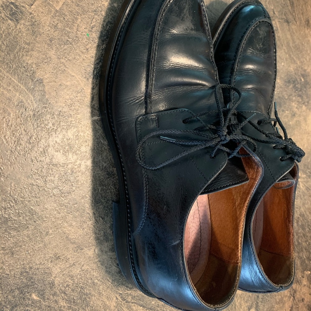 Johnston and Murphy black Oxfords - Picture 4 of 9